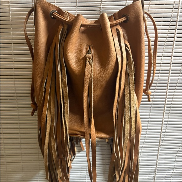 Cleobella Vanna Leather Fringe Bucket Bag - Picture 1 of 14